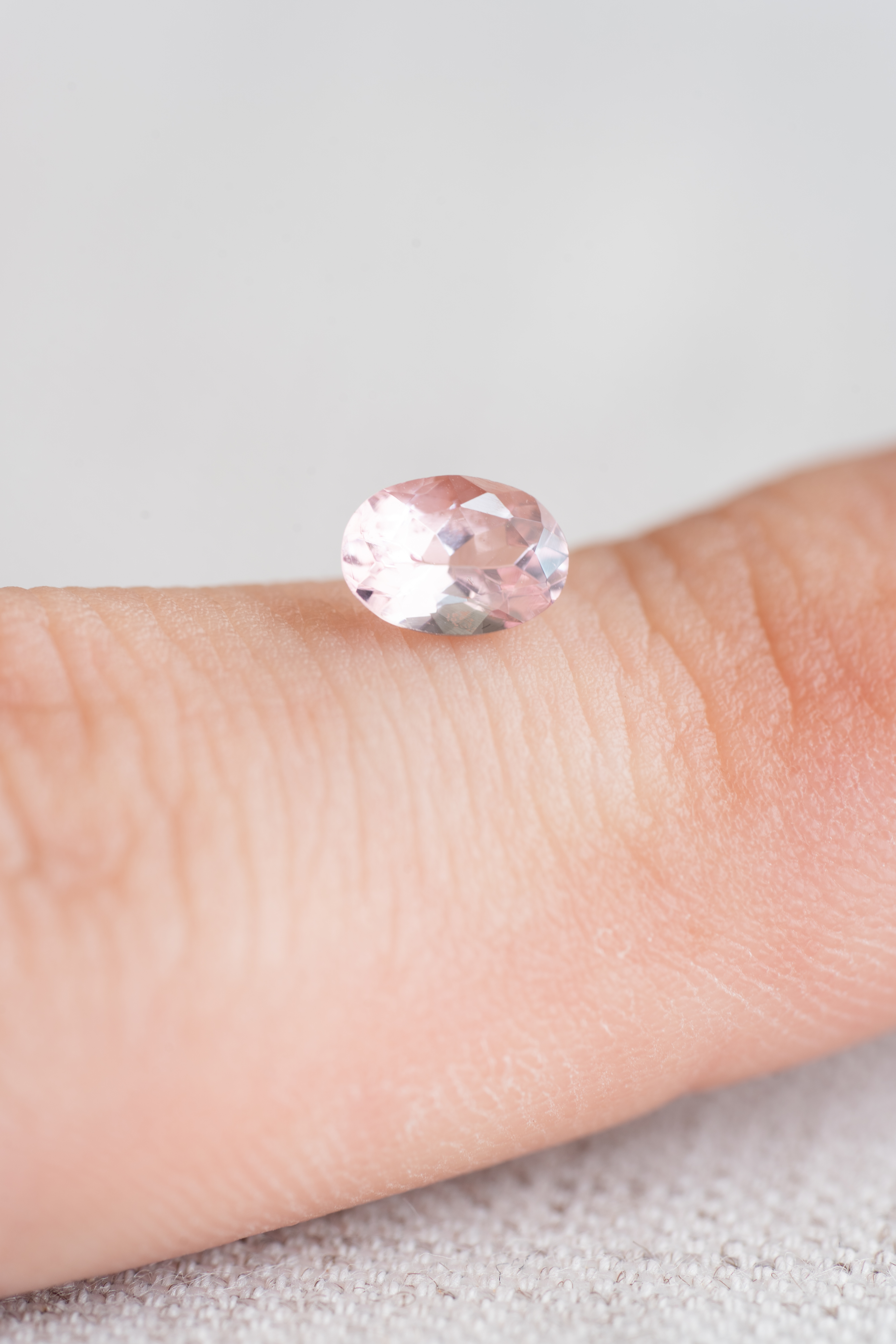 モルガナイト 0.44ct ナイジェリア産 - 画像 (6)