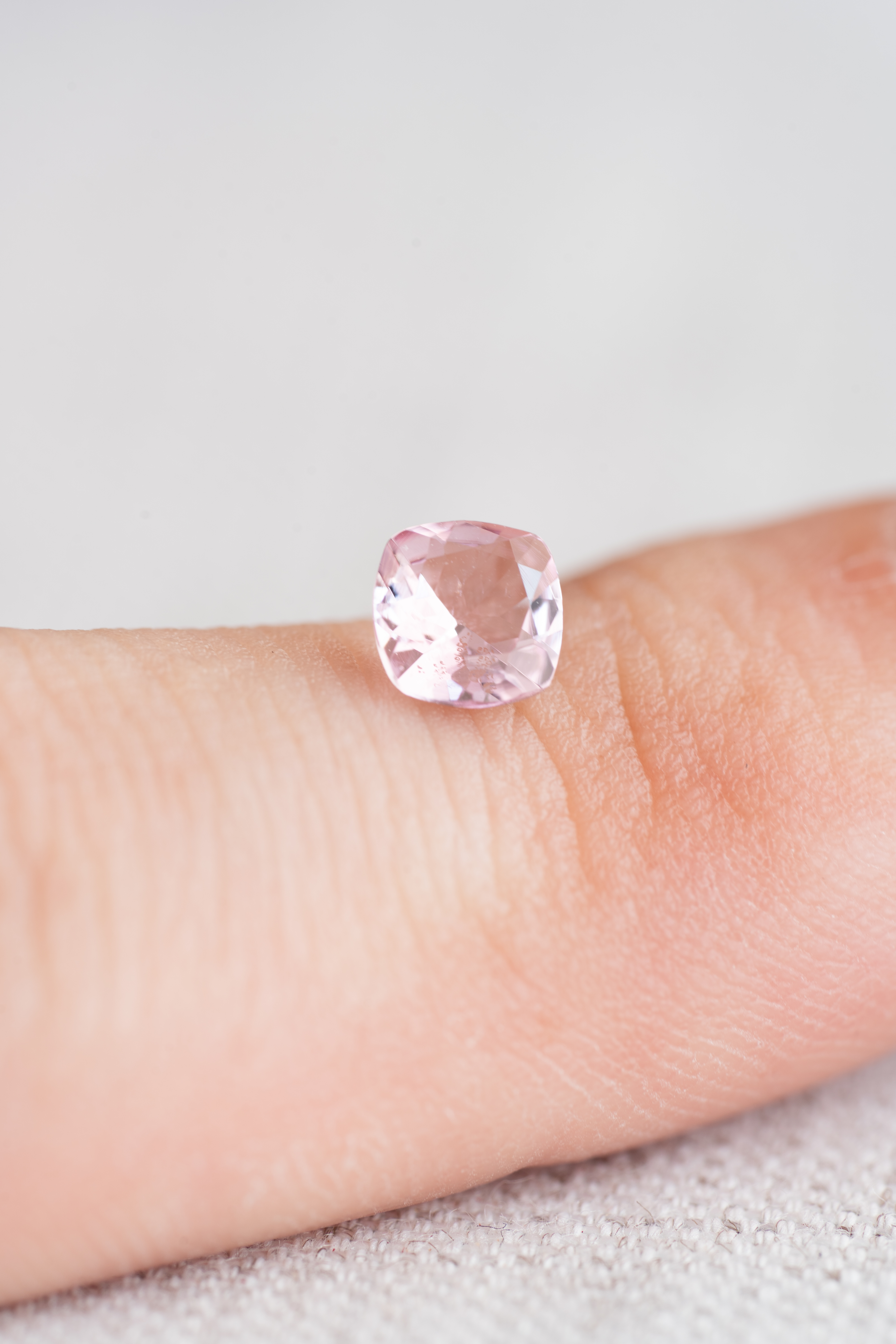モルガナイト 0.44ct ナイジェリア産 - 画像 (6)