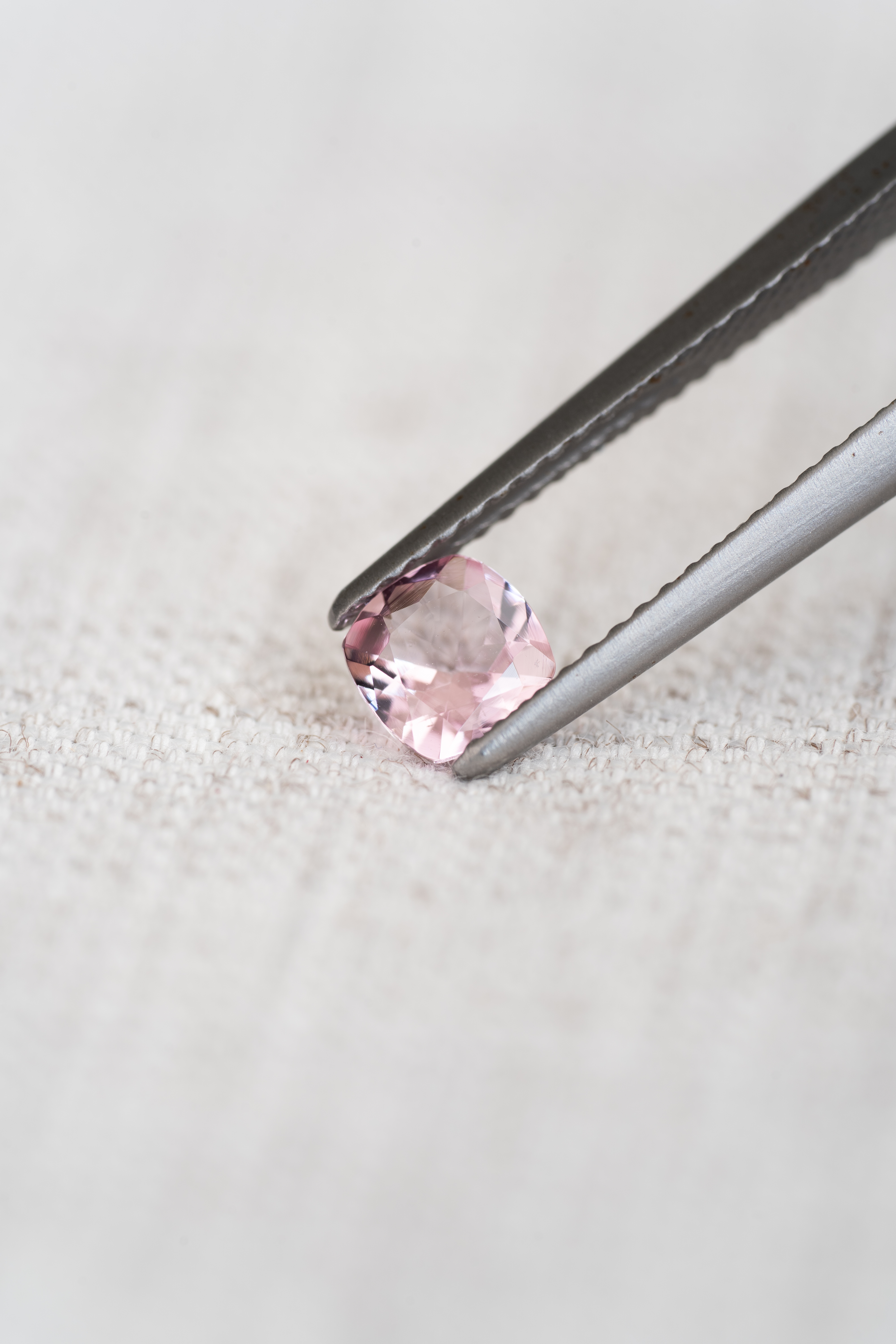モルガナイト 0.44ct ナイジェリア産 - 画像 (4)