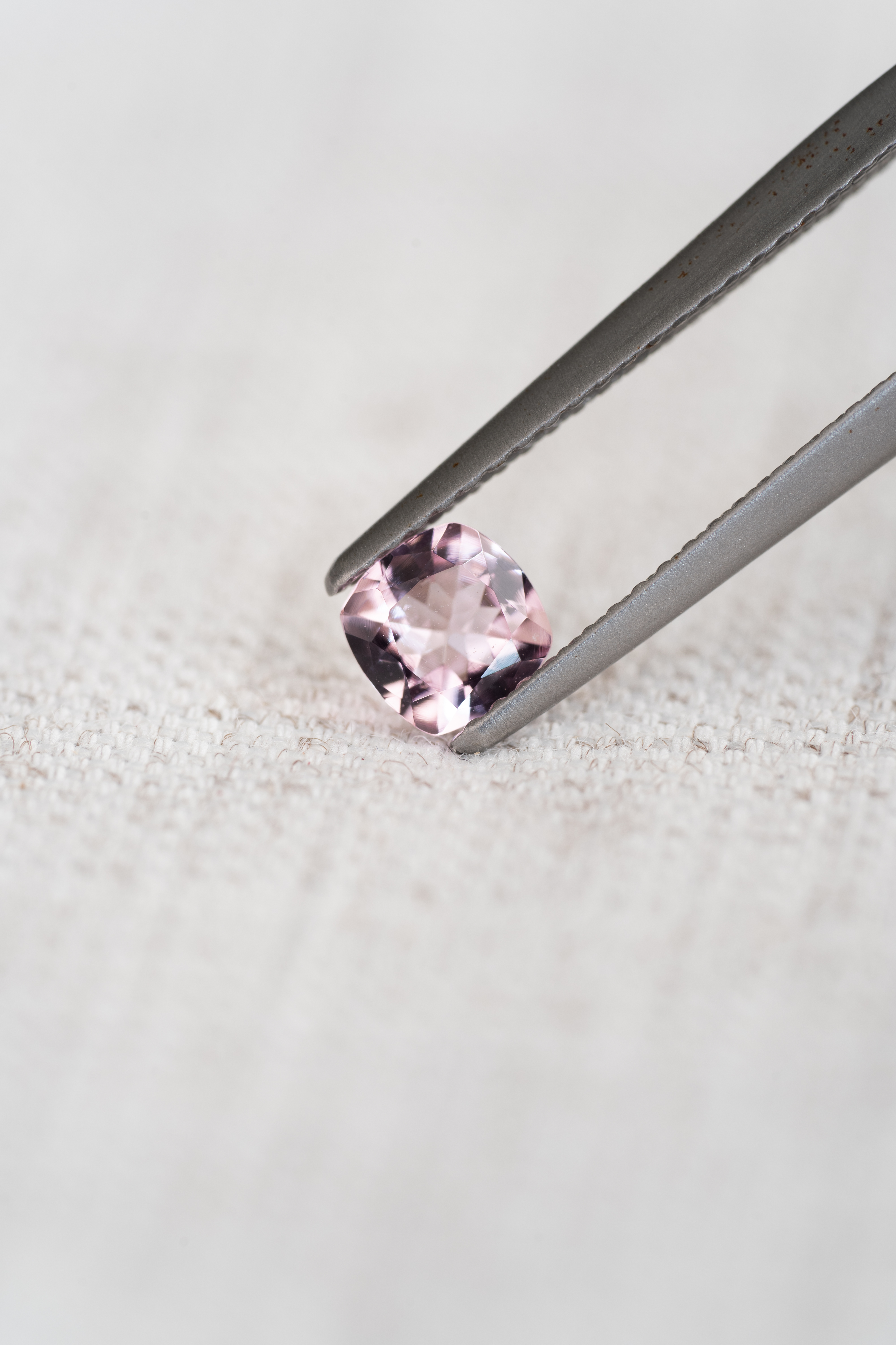 モルガナイト 0.44ct ナイジェリア産 - 画像 (2)