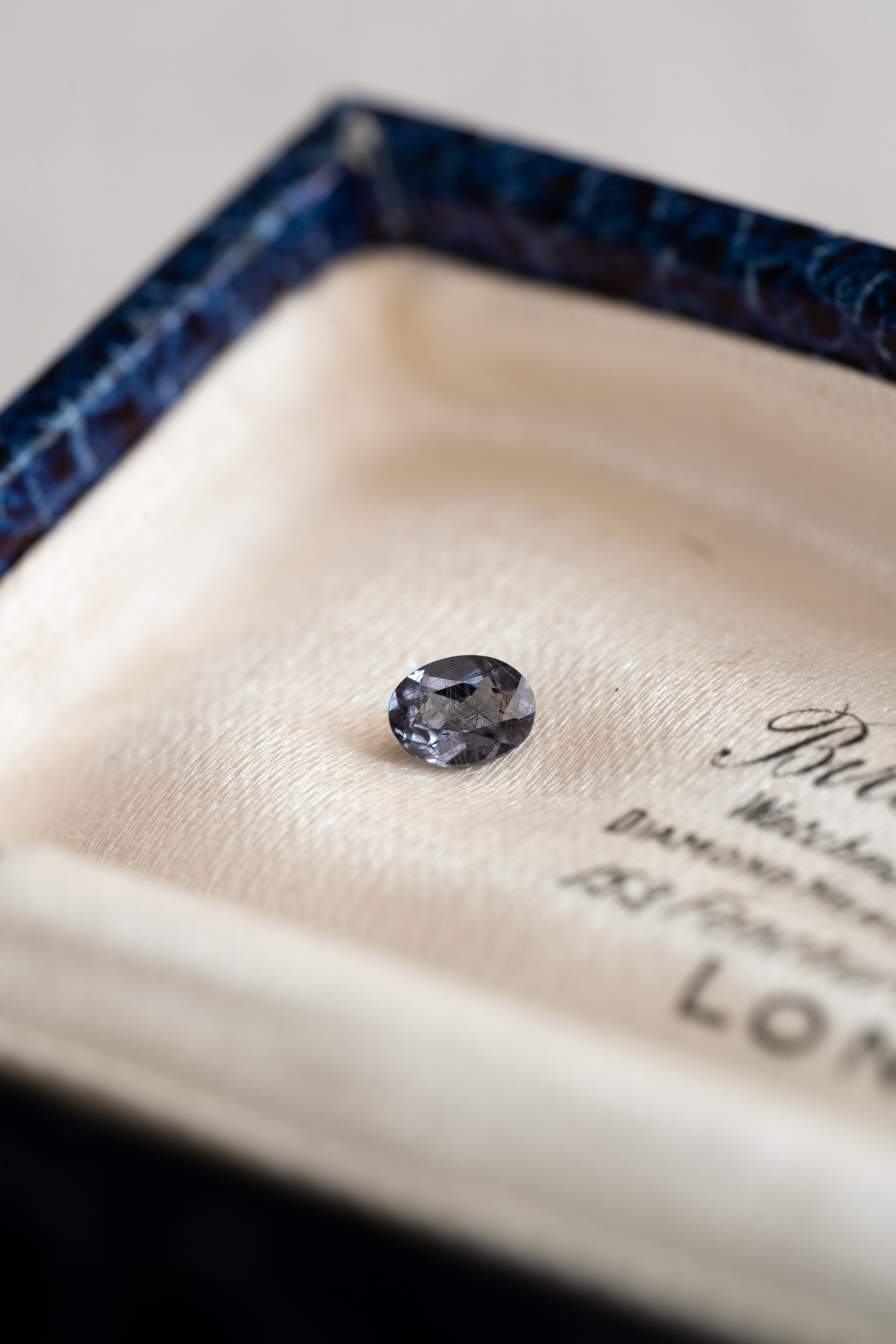ベキリーブルーガーネット 0.21ct マダガスカル・ベキリー産