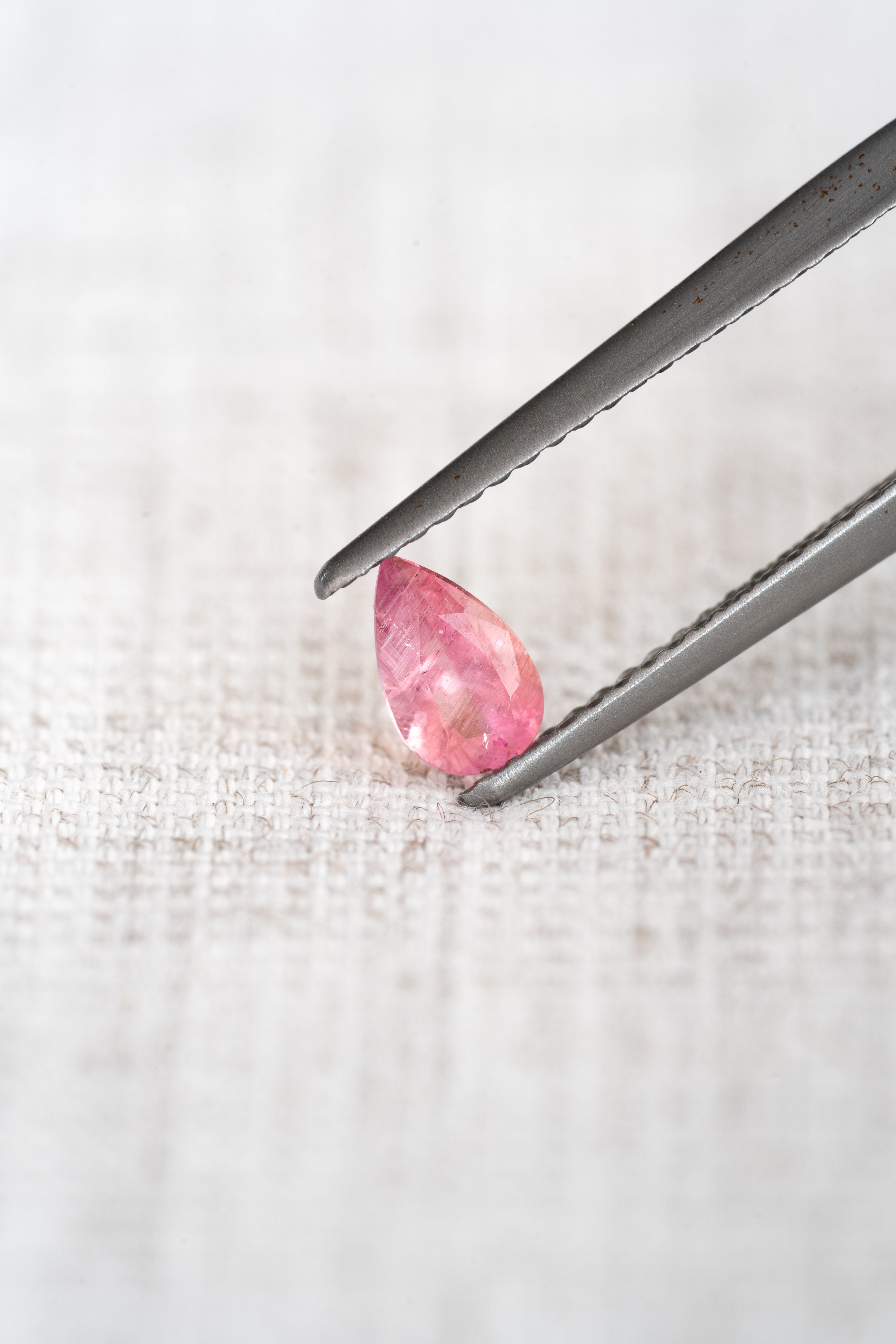 ペツォッタイト 0.36ct マダガスカル産 - 画像 (2)