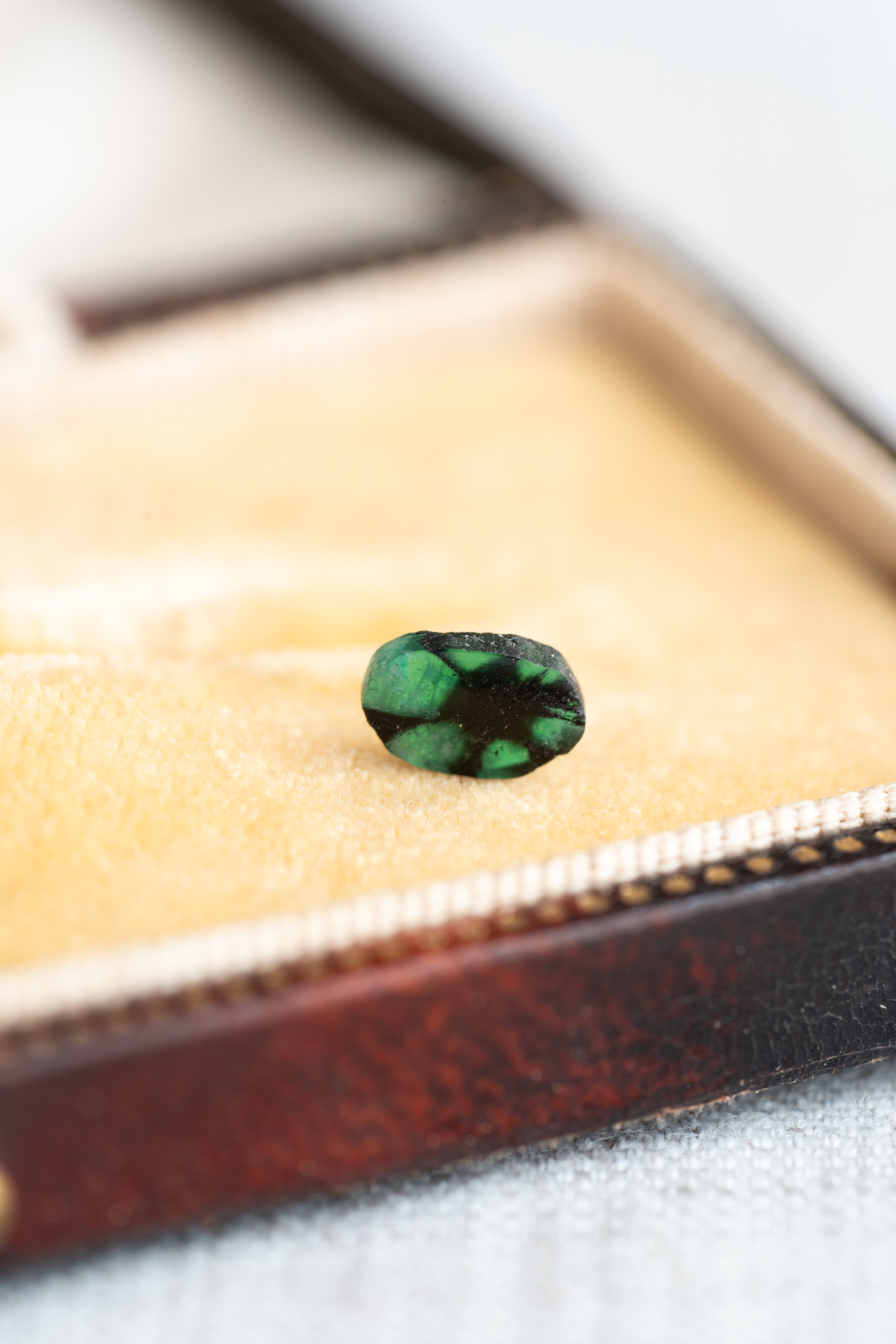 トラピッチェエメラルド 0.39ct コロンビア産 - 画像 (6)